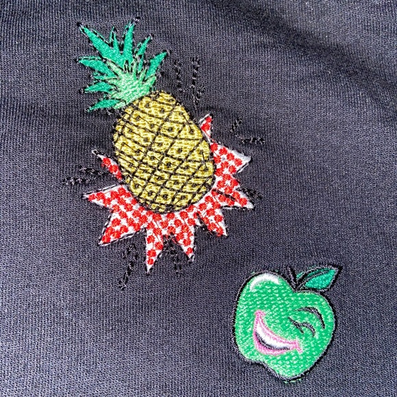 Sweatshirt with Onomatopoeia & Fruit Patches - Picture 6 of 9